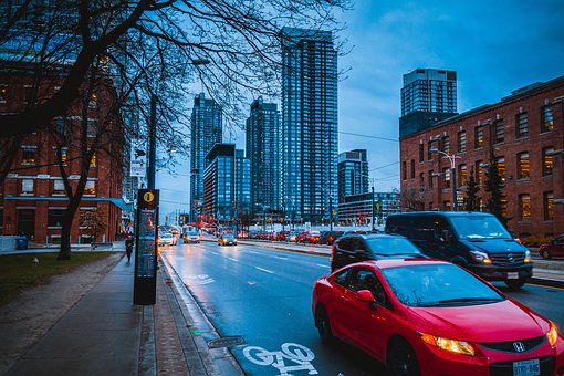 Pros and cons of auto transport services