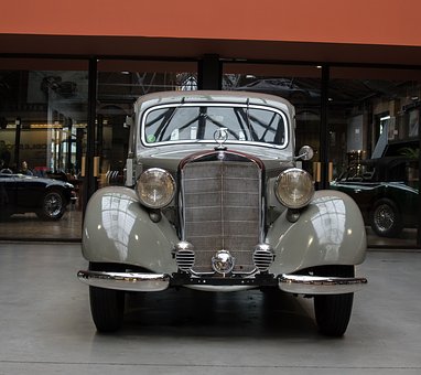 The Way To Retail Outlet For University Student Car Auto Insurance Plan