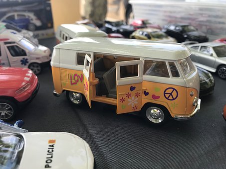 Autoverhuur Faro: Raak Ondergedompeld In De Portugese Cultuur En Traditie