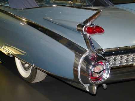 How to Spray Paint Your Car & Restore Its Paint Job - Automotive Paint Spray