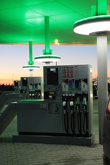 John Staluppi NY Auto Giant Dealer Advantage Nissan Gives Shoppers Plenty of Options