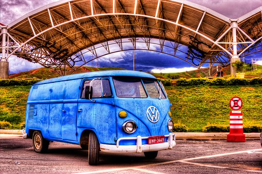 Tips For Staying Safe At Automobile Shows