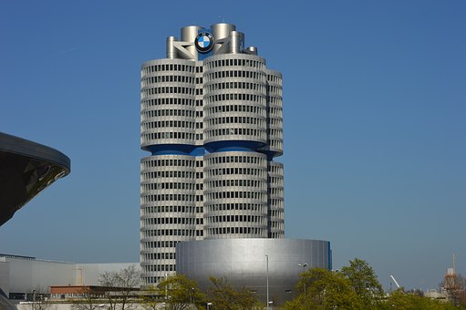 Earn Huge Profits While In The Amenities Supplied By Auto Dealers