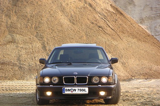 Choose right auto dealers before buy a car