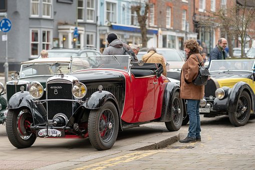 Where to Buy a Great Car for Less: Are Auto Auctions for You?