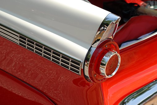 What You Should Know When Hiring An Auto Accident Attorney