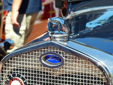 Five Social Media Tools To Master In Auto Sales College