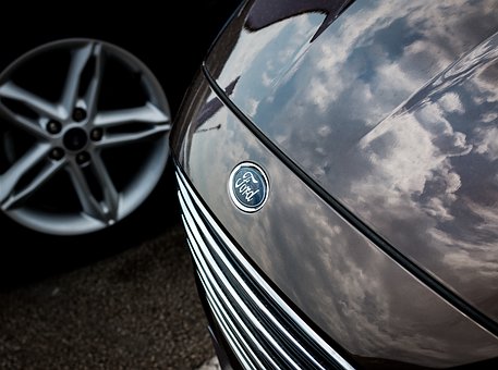 Effective Features To Consider While Buying Auto Coverage