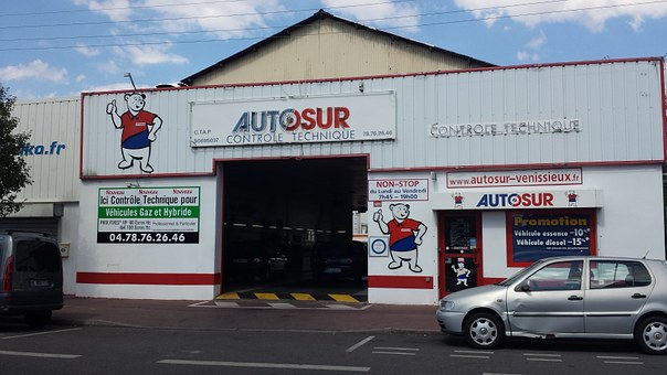 Hire Auto Glass Replacement Services In Las Vegas To Fix The Cracks In Your Windshield