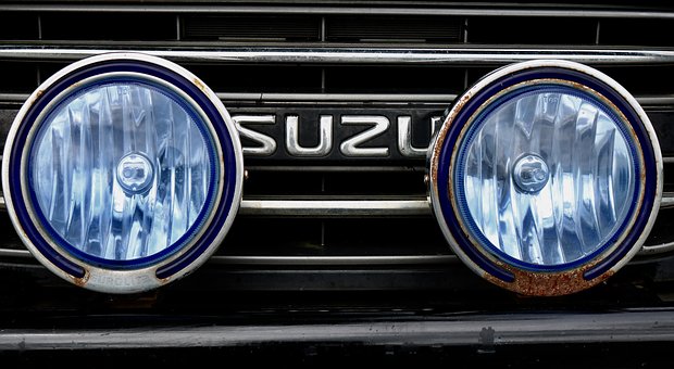 Six Smart Money Moves For New Grads Of Auto Mechanic Training