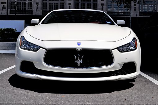 Freeway Accidents Mean That Everyone Needs Automobile Insurance In Los Angeles