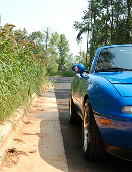 Reasons Why Online Auto Repair Manuals are a Valuable Investment for DIYAuto Mechanics