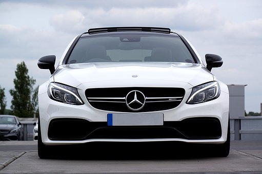 All-in-ones Are Typically Experts At None - Getting Automotive Digital Media Right