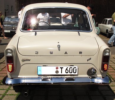 Fun Things To Do At Automobile Shows