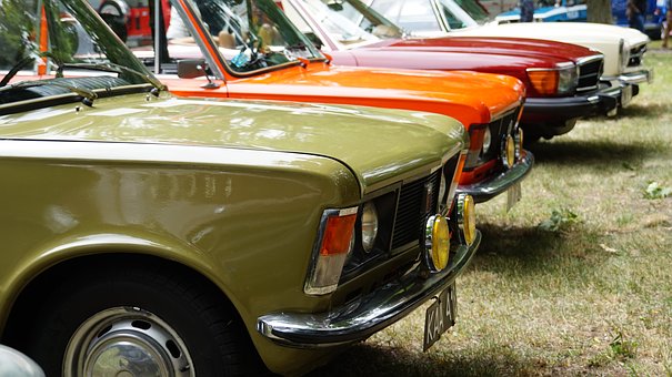 When to Contact a Michigan Auto Accident Lawyer