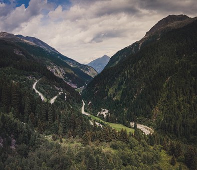 Internet Businesses - The Autopilot E-book Business - A Cash Lifeline?