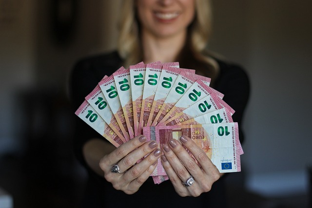 Cheaper Finance Made Possible On Opting For Low Interest Personal Loans