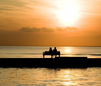 Do Married People Ever Fall Back in Love? If So, Why? And How?
