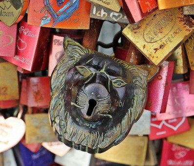 5 Ways How To Get Over Your Break Up
