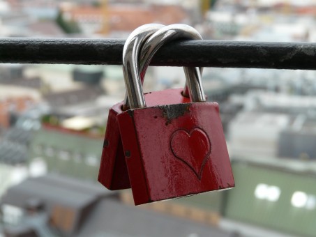 Do Not Break Up series - Breaking Up, Making Up or Giving Up