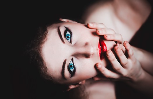 Moving on After Breakup - Tips on How to Win Your Ex Back