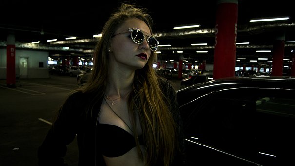 How To Sexually Attract Women - Make Her Go Crazy With Desire For You!