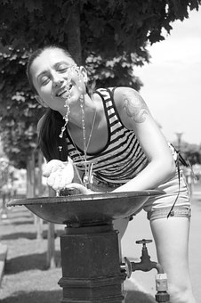 Getting Your Ex Back Fast - An Incredibly Effective Guide to Get Back With Your Ex Quickly! Read!